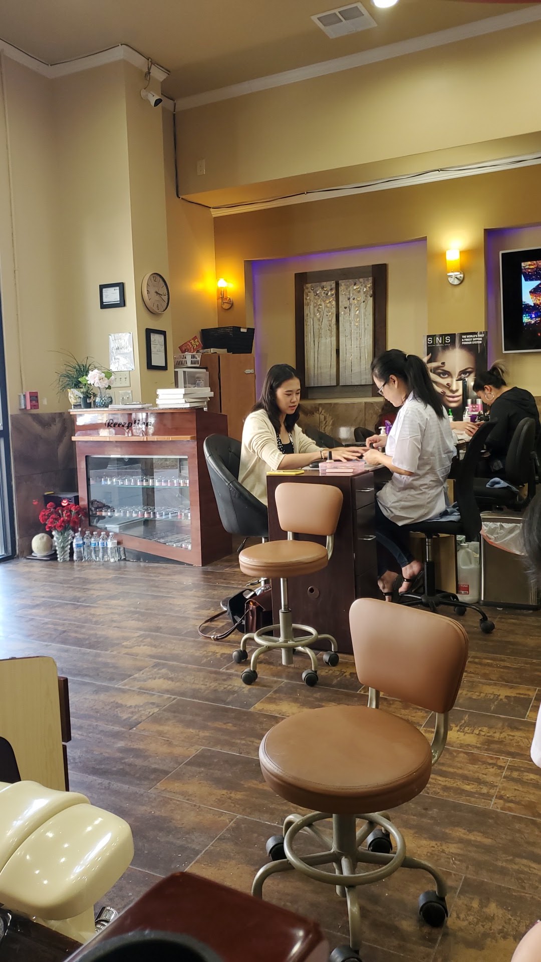 Magic Nail & Spa nail photo 3